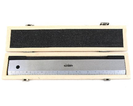 INSIZE MEASURING EQUIPMENT Insize Straight Edge 300 mm Series 7111-300A